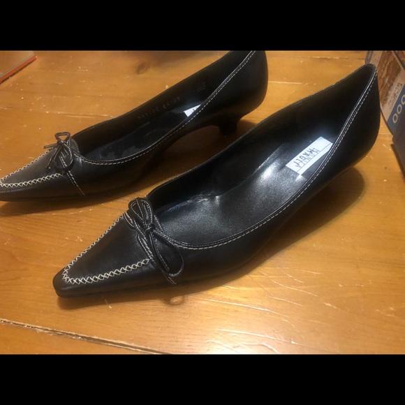 Black Monica Magli kitten heel shoes - Picture 2 of 6